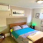 D'hotes Le Clos Du Murier Bed & Breakfast 3*