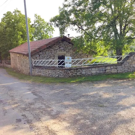 Chambres D'hotes Le Clos Du Murier Oda ve Kahvaltı Savignac (Aveyron)