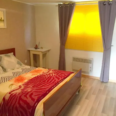 Chambres D'hotes Le Clos Du Murier Oda ve Kahvaltı
