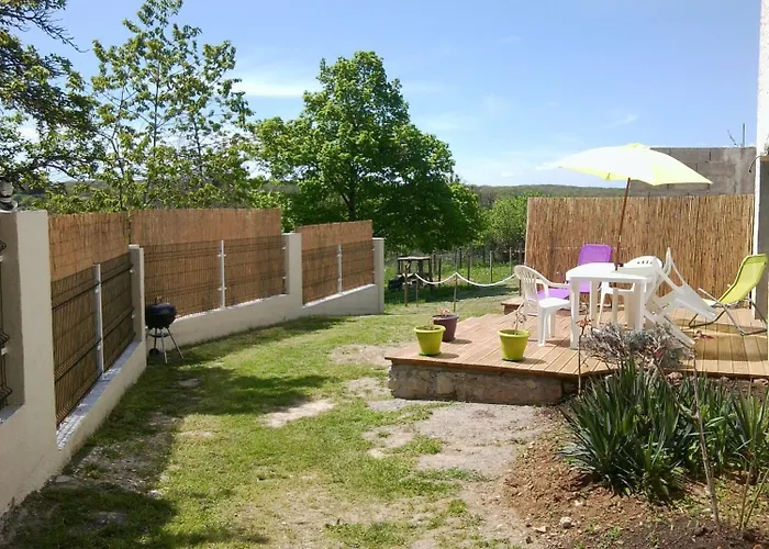 D'hotes Le Clos Du Murier Bed & Breakfast 3*